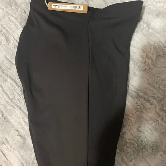 SKIMS hip enhancing padded shorts authentic size S - Picture 5 of 6